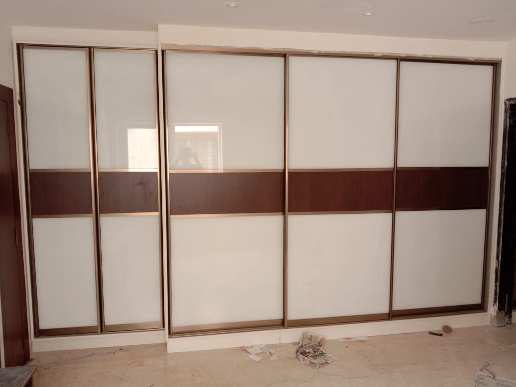 lacquer-glass-wardrobes-dealers-manufacturers-suppliers-in-noida-greater-noida-india